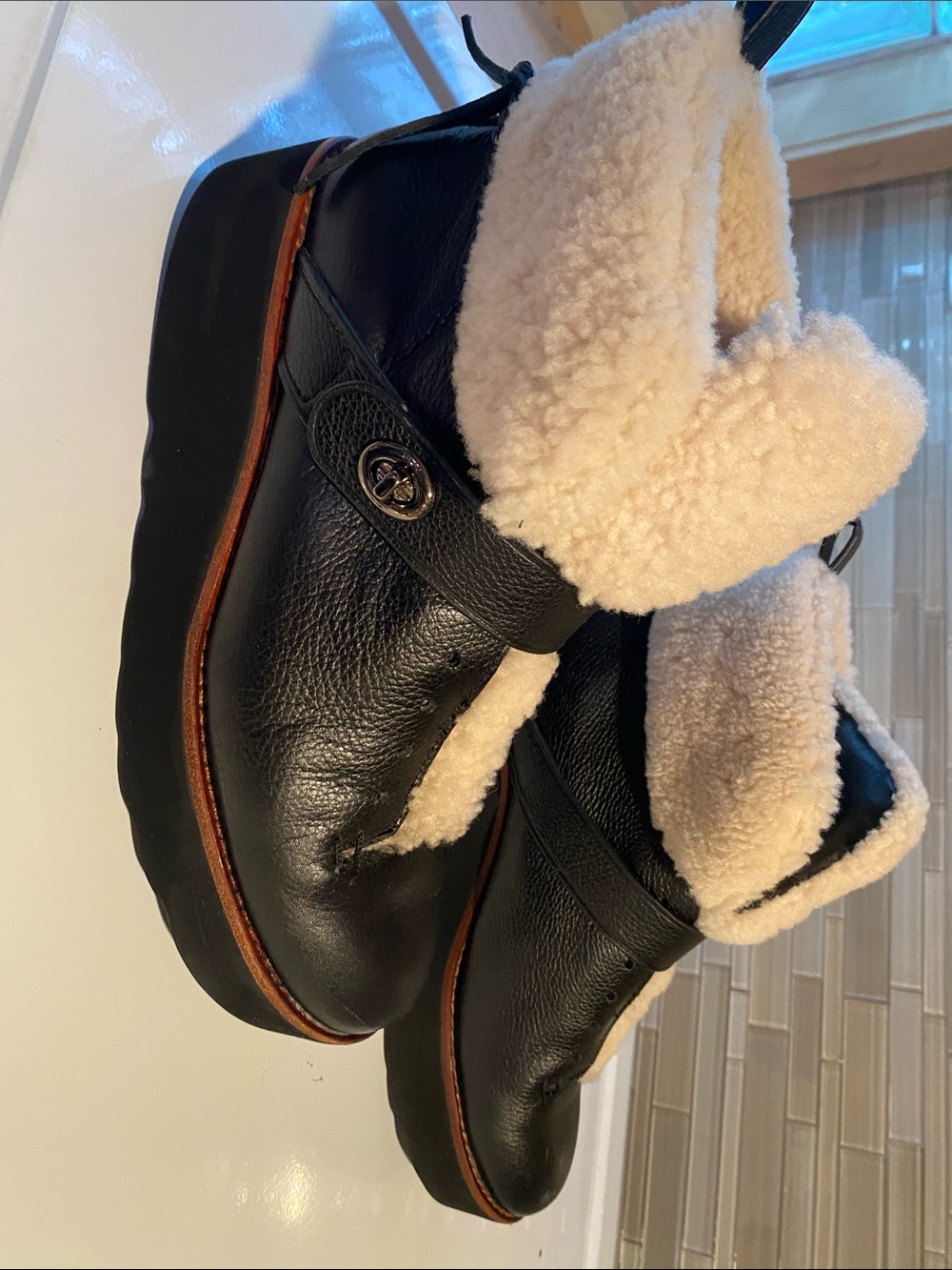 Coach Urban Hiker Shearling Boots, size US 9 / EUR39